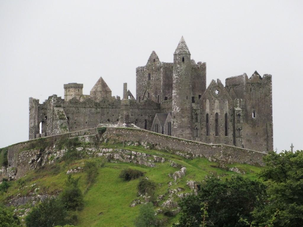 Rock_of_Cashel_(49163525453)