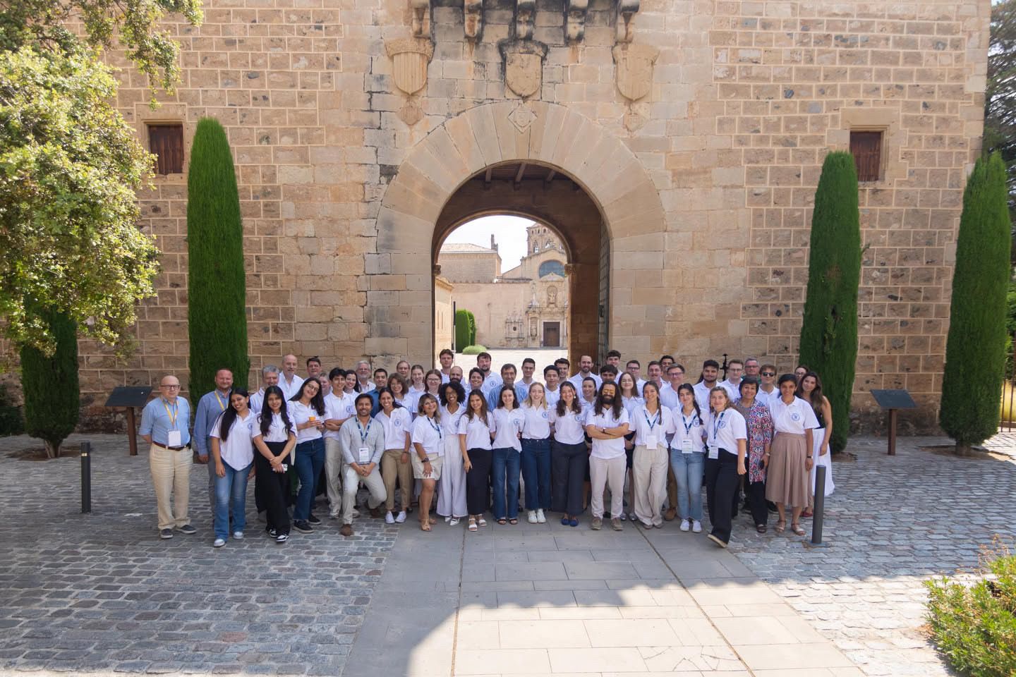 2025-summer-school-group